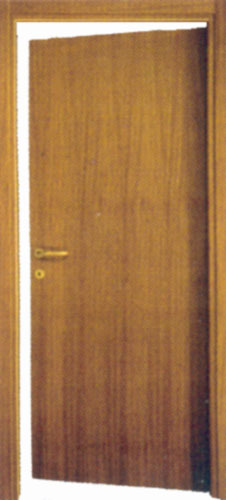 Межкомнатные двери из Италии. Фабрика EFFEBIQUATTRO  модель DILA  P